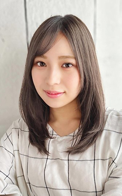 ミディアムヘアを紹介しております。